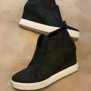Black wedge booties